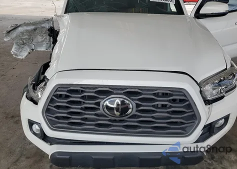 2021 Toyota Tacoma Double Cab z USA, uszkodzony, nr VIN 3TMCZ5AN3MM418078